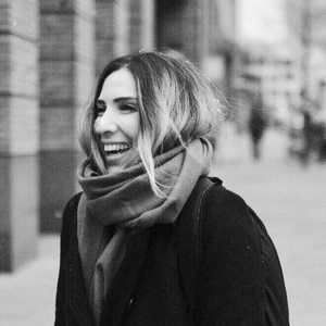 Meet your Posher, Cristiane
